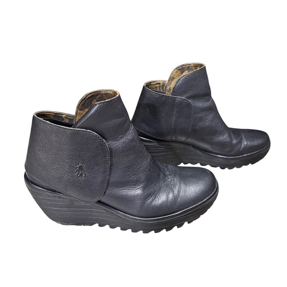 FLY LONDON Black Leather Wedge Ankle Boots Women's Size 40 - Picture 3 of 8